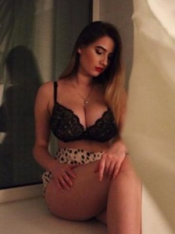 Роксана Жешарт